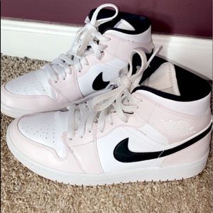 Nice work shoes but with style! Have nice grip so you don’t slip none returnable